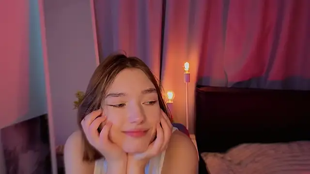 Leyla crsh online show from February 28, 5:19 am