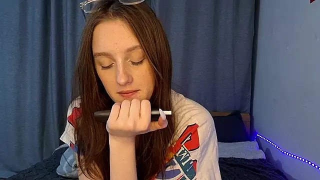 LisaBoddy online show from March 17, 4:54 pm