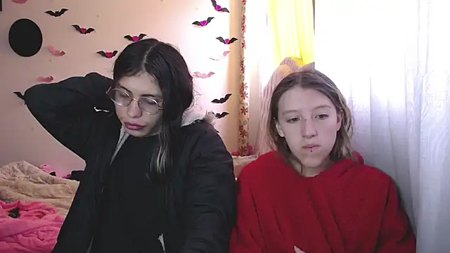 Briar y Blair online show from January 16, 4:55 pm