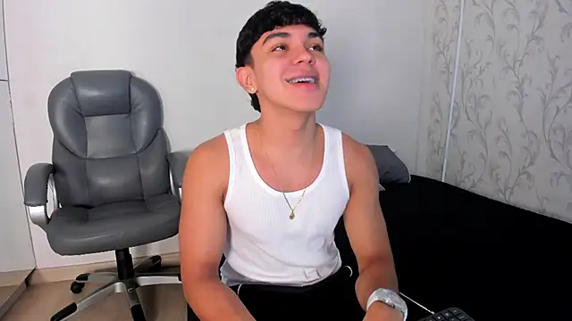  TaylorBlack online show from February 23, 11:29 am