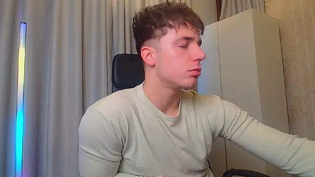 KellenWest online show from March 15, 5:13 am