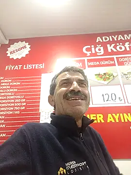 Snapshot of kobra21turki chatting on December 19, 5:31 pm kobra21turki online show from December 19, 5:31 pm