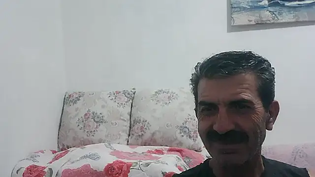 Snapshot of kobra21turki chatting on January 11, 12:26 am kobra21turki online show from January 11, 12:26 am