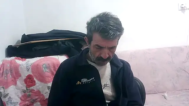 Snapshot of kobra21turki chatting on January 14, 11:38 am kobra21turki online show from January 14, 11:38 am