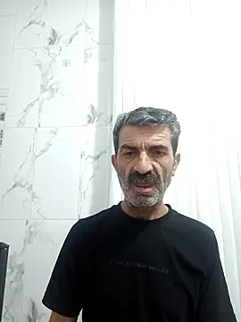 Snapshot of kobra21turki chatting on February 14, 9:44 pm kobra21turki online show from February 14, 9:44 pm