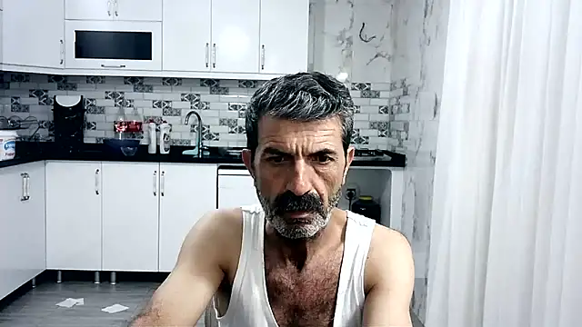 Snapshot of kobra21turki chatting on June 11, 8:29 pm kobra21turki online show from June 11, 8:29 pm