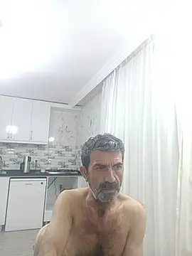 Snapshot of kobra21turki chatting on June 14, 8:33 pm kobra21turki online show from June 14, 8:33 pm