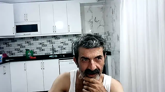 Snapshot of kobra21turki chatting on June 25, 7:40 pm kobra21turki online show from June 25, 7:40 pm