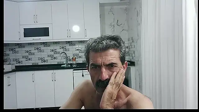 Snapshot of kobra21turki chatting on July 2, 6:25 pm kobra21turki online show from July 2, 6:25 pm
