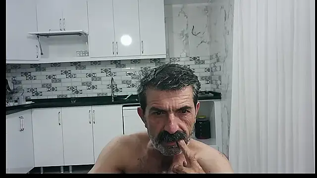 Snapshot of kobra21turki chatting on July 9, 7:51 pm kobra21turki online show from July 9, 7:51 pm