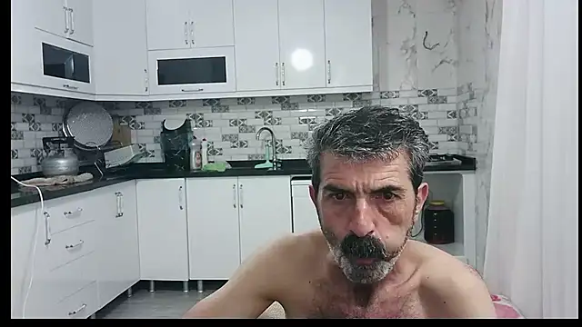 Snapshot of kobra21turki chatting on July 14, 9:31 pm kobra21turki online show from July 14, 9:31 pm
