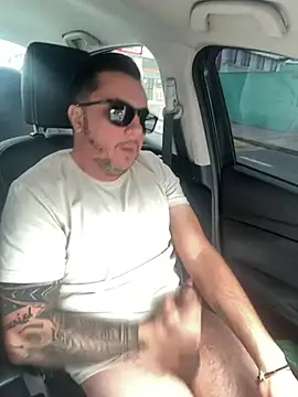 Snapshot of Diegohernan17 chatting on July 8, 6:34 pm Diegohernan17 online show from July 8, 6:34 pm