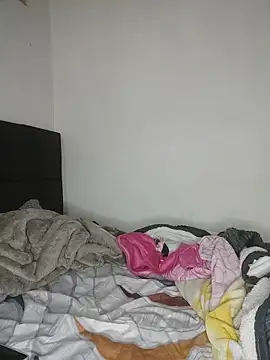 Snapshot of Aranzatits chatting on February 17, 2:41 am Aranzatits online show from February 17, 2:41 am