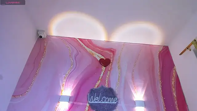 Snapshot of Blair_BigTits chatting on February 20, 12:27 pm Blair BigTits online show from February 20, 12:27 pm