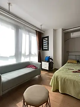 ccyun666 online show from April 18, 1:20 am