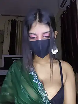 Snapshot of Zaayaa_2 chatting on June 8, 6:08 pm Zaayaa 2 online show from June 8, 6:08 pm