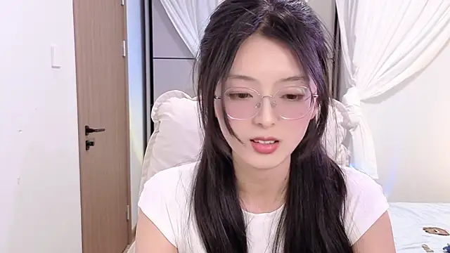 Koikoi    online show from March 10, 5:18 pm