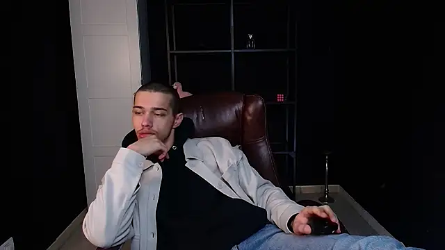 KaydenDrew online show from February 4, 5:13 am