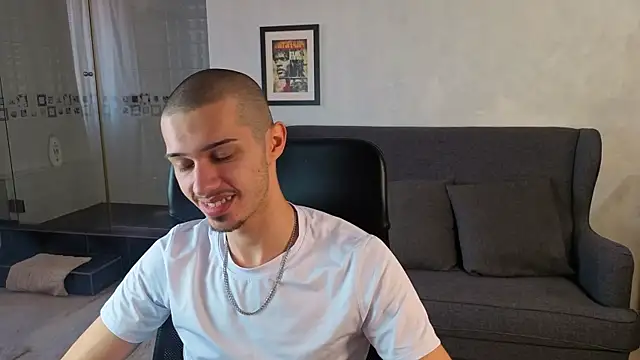 KaydenDrew online show from April 10, 11:04 am