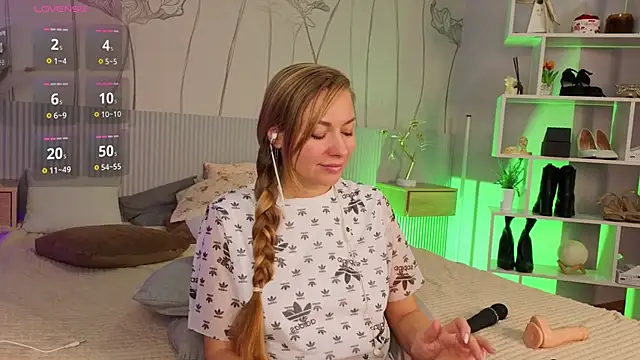 Gentle Vibes  online show from February 3, 4:54 am