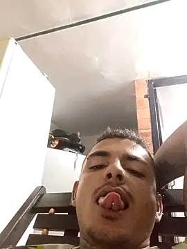 Snapshot of Ardo1899 chatting on February 13, 12:34 pm Ardo1899 online show from February 13, 12:34 pm