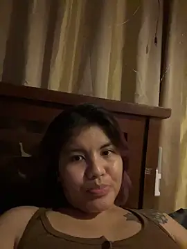 Snapshot of Aljycatx chatting on May 25, 2:56 pm Aljycatx online show from May 25, 2:56 pm