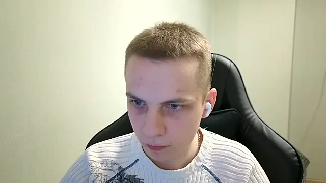 Snapshot of Markooaa chatting on March 26, 8:25 pm Markooaa online show from March 26, 8:25 pm