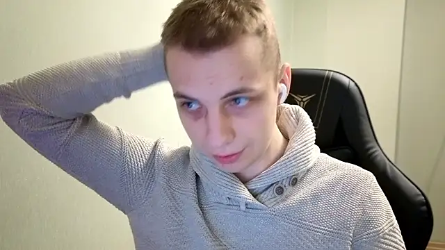 Snapshot of Markooaa chatting on March 28, 7:24 pm Markooaa online show from March 28, 7:24 pm