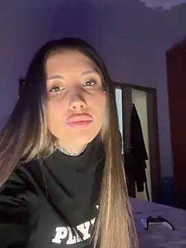 saphirafox online show from March 29, 6:30 pm