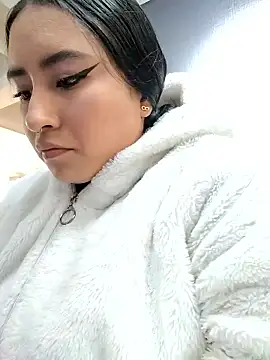 Venuz Rivers  online show from January 8, 1:13 pm