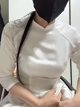 bi biii online show from April 10, 1:22 am