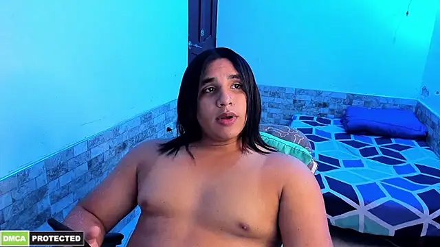 latinboyfit online show from June 26, 12:04 am