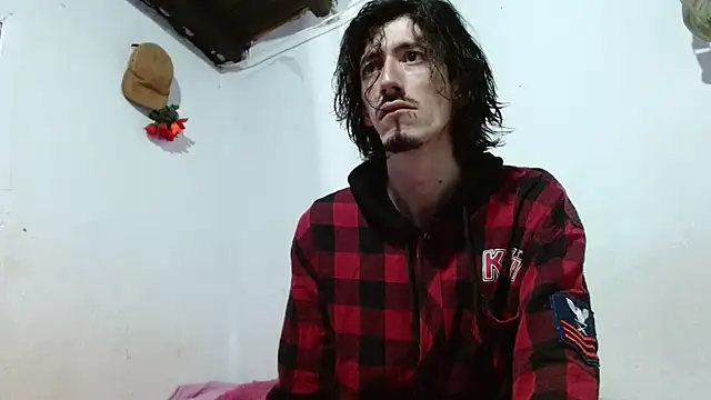 Snapshot of sk8-boy chatting on June 24, 4:28 pm sk8-boy online show from June 24, 4:28 pm