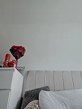 theblondecocklover online show from May 20, 10:54 am