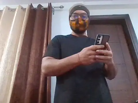 NunnuLelo online show from December 20, 9:22 pm