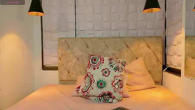 Georgia Candy online show from June 21, 4:04 am