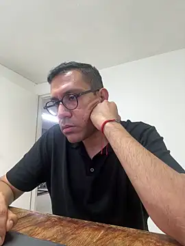 AdrianGarcia89 online show from June 12, 1:04 am