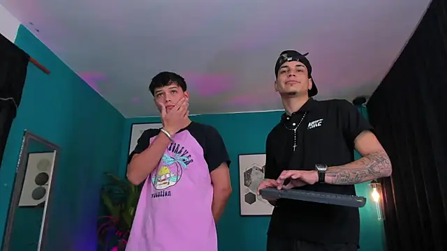 Oficial KingOfHeavens online show from December 22, 10:18 pm