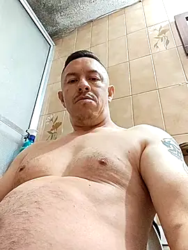 Snapshot of L_hotcream chatting on February 10, 2:10 pm L hotcream online show from February 10, 2:10 pm