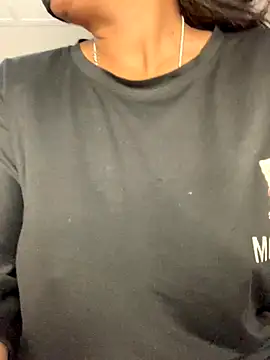 Snapshot of missmisha01 chatting on December 23, 2:42 am missmisha01 online show from December 23, 2:42 am