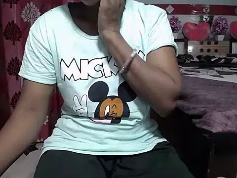 surbhi01 online show from June 3, 7:11 am