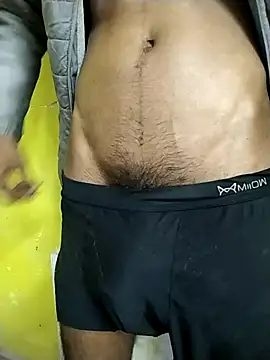 Jordyalnino92 online show from April 15, 7:10 pm