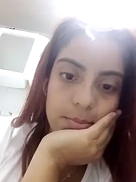 mia hottie2210 online show from January 16, 5:11 am