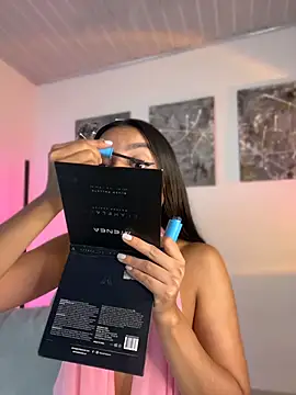 Nicollewest1 online show from June 4, 10:27 pm