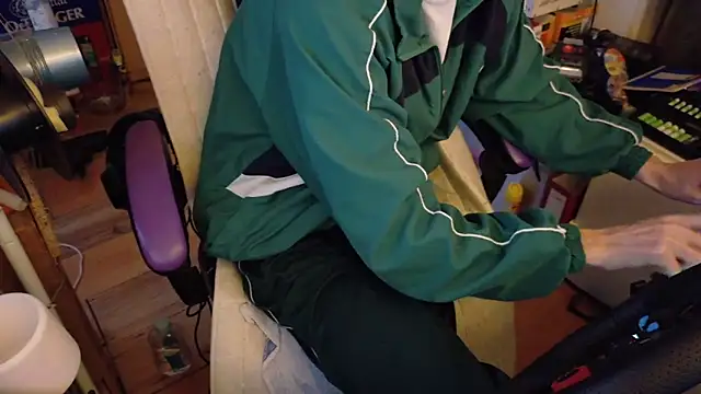 Gay-Versaut online show from February 4, 8:03 pm