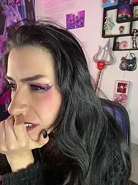 Sky Girl LS online show from April 11, 7:51 pm