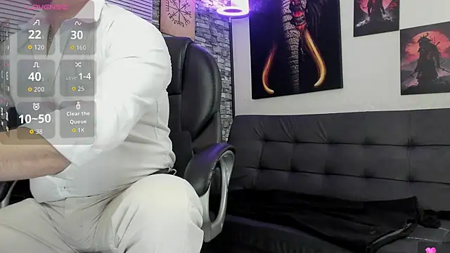 Snapshot of Dante_Bellini chatting on June 24, 3:22 pm Dante Bellini online show from June 24, 3:22 pm
