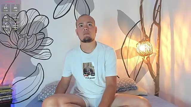 Snapshot of maaxtaylor_ chatting on February 18, 11:28 am maaxtaylor online show from February 18, 11:28 am