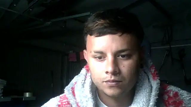 Snapshot of Sickbooy69 chatting on April 21, 8:23 pm Sickbooy69 online show from April 21, 8:23 pm