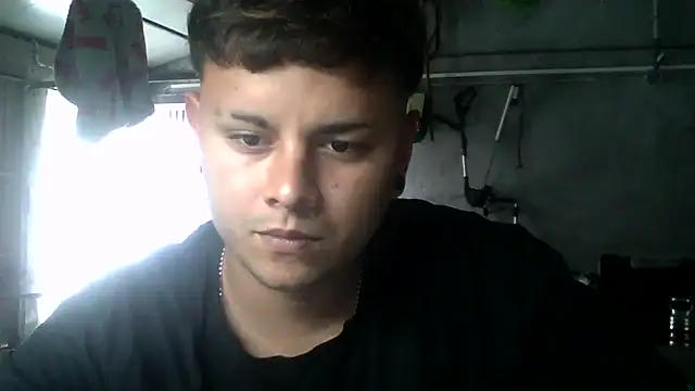 Snapshot of Sickbooy69 chatting on May 6, 4:45 pm Sickbooy69 online show from May 6, 4:45 pm